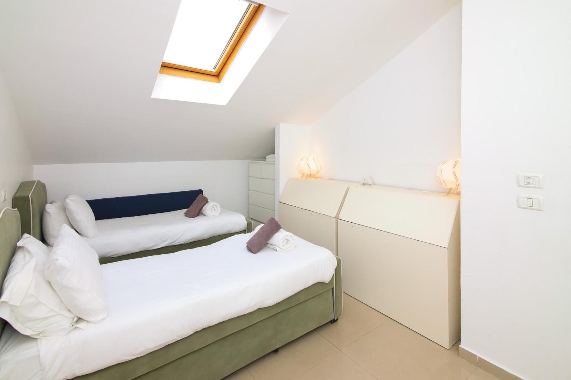 Saidoff, Amazing 4 Bedroom 3 Bath In City Center, Pool, Parking!!! Gerusalemme Esterno foto