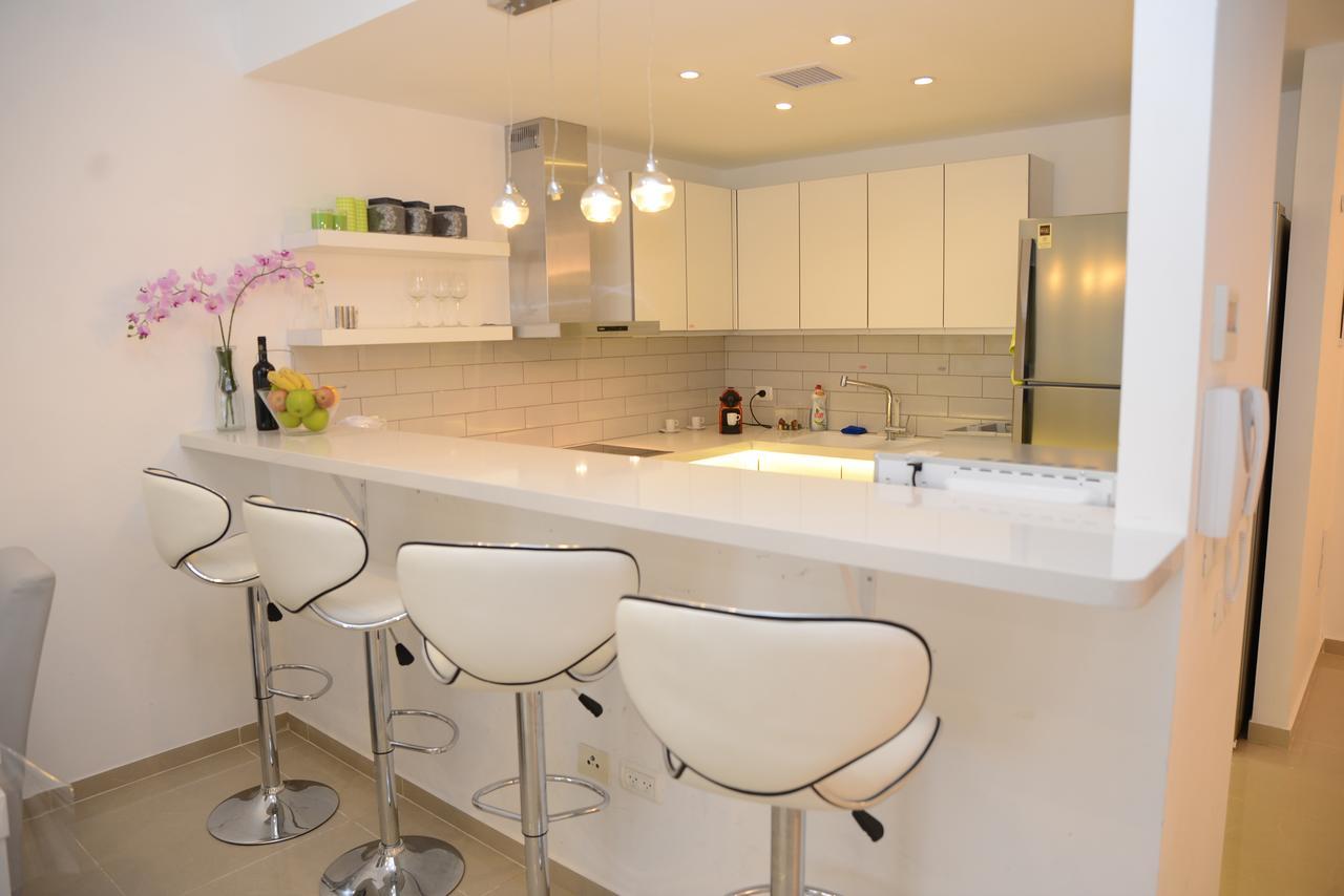 Saidoff, Amazing 4 Bedroom 3 Bath In City Center, Pool, Parking!!! Gerusalemme Esterno foto